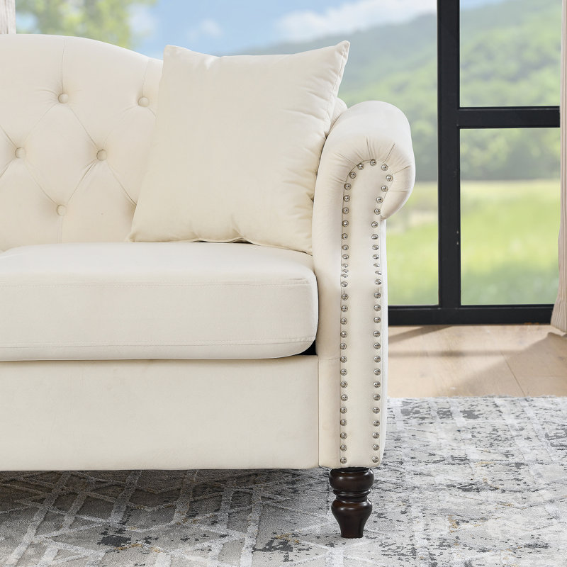 Canapé 2 places en velours avec accoudoirs et coussins roulés Gurnsey, H 32 po x l 57 po x P 30 po, Beige