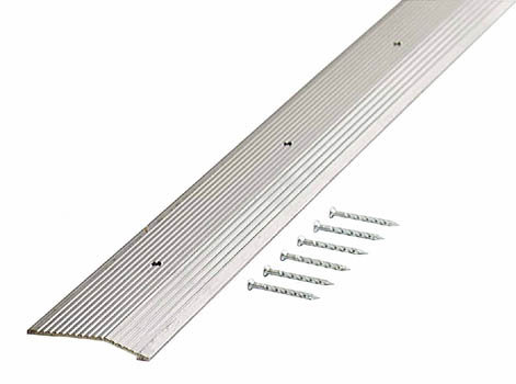 Seuil de tapis cannelé en largeur h 0,25 po x l 2 po x p 36 po, Argent