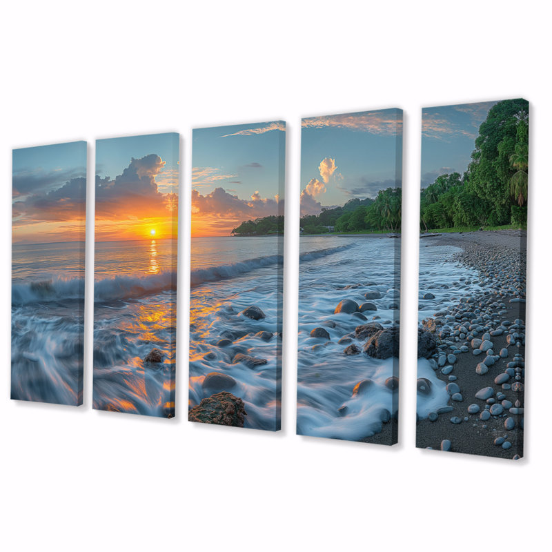 Photo panoramique de la plage rocheuse au lever du soleil I - ensemble d'art mural plage, H 28 po x l 60 po