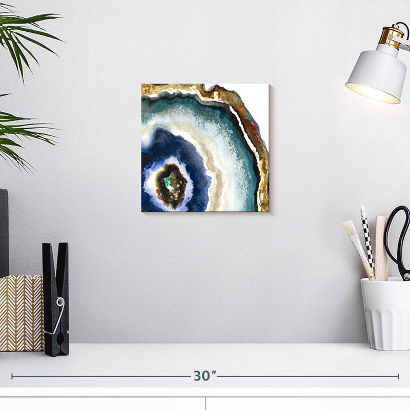 Avery Up Close Agate II, 10" H x 10" W