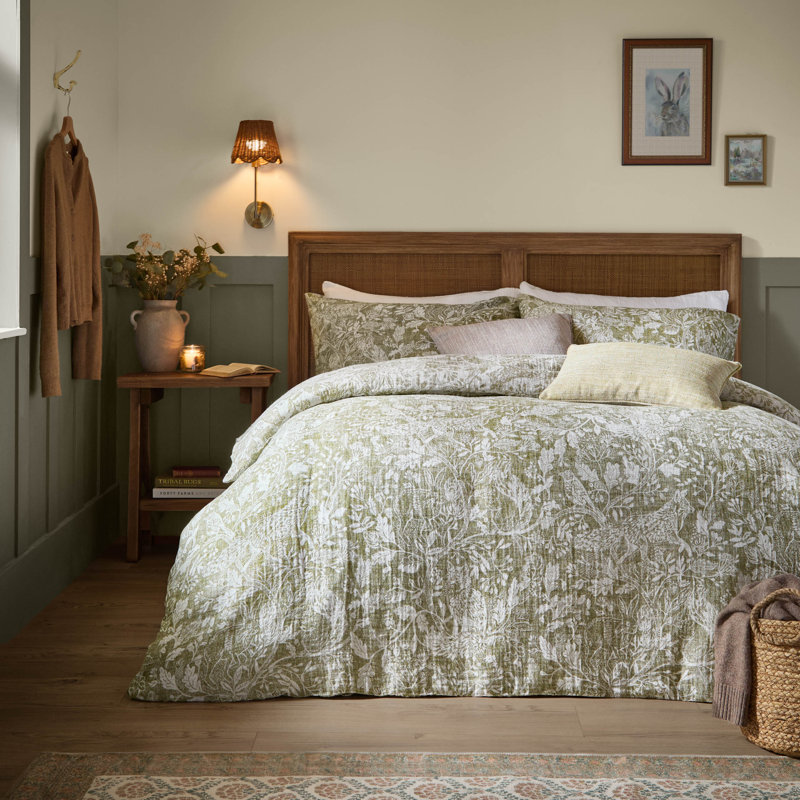 Cademuir Cotton Floral Duvet Cover Set with Pillowcases Included, Double Duvet Cover + 2 Standard Pillowcases, Green