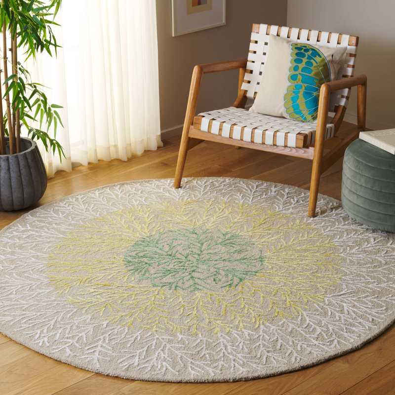 Soho Hand Tufted Wool/Cotton/Viscose Floral Rug in Beige/Yellow, Round 6'