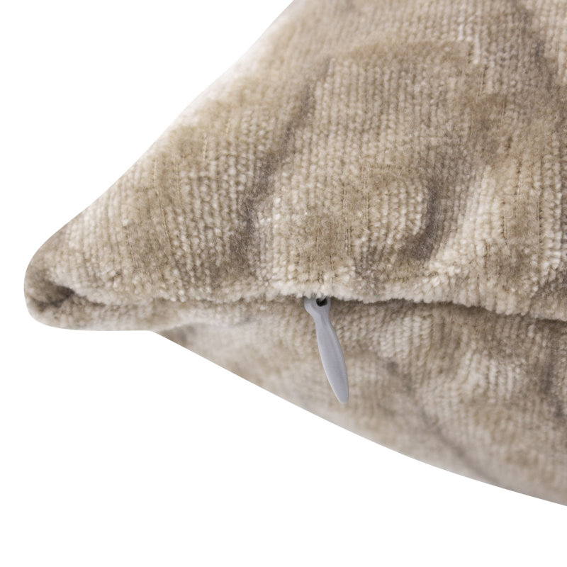 Housse et insert de coussin carré luxueux Zulu Claret, Beige, Plumes