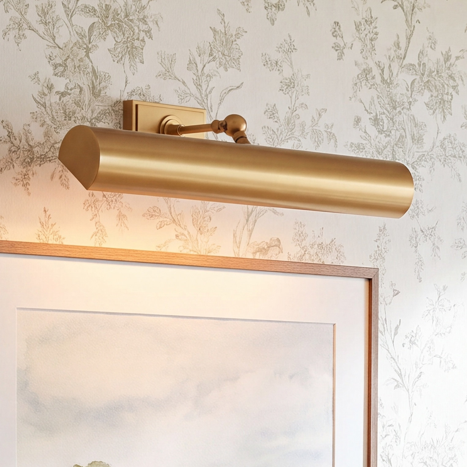 Mendee Picture Light, Burnished Brass, 2.5" H x 18" W x 10.3" D