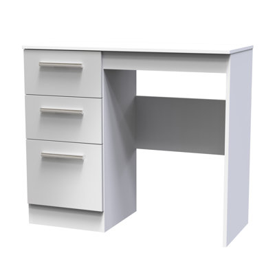 Fully Assembled Chesler Dressing Table