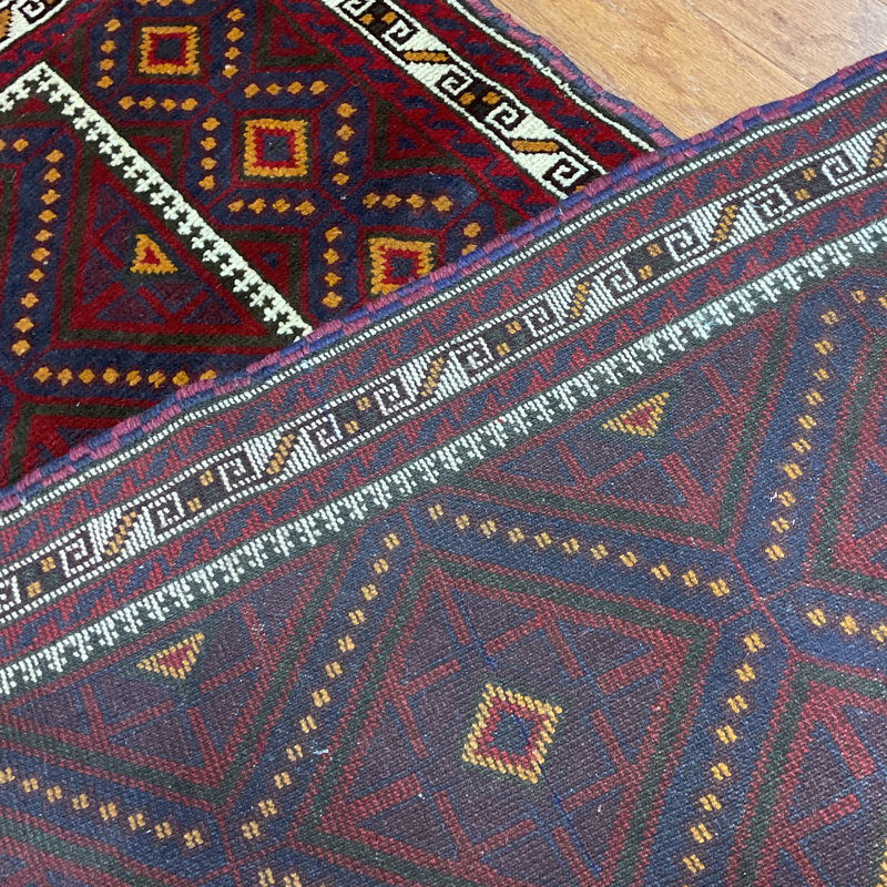 Tapis décoratif en laine rouge noué à la main balouchi rouge de conception unique 2 pi 6 po x 4 pi 7 po