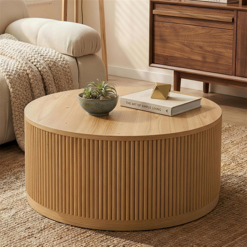 Table basse ronde en bois massif de 36,5 po avec conception cannelée, 16" H x 36" L x 36" W, Beige