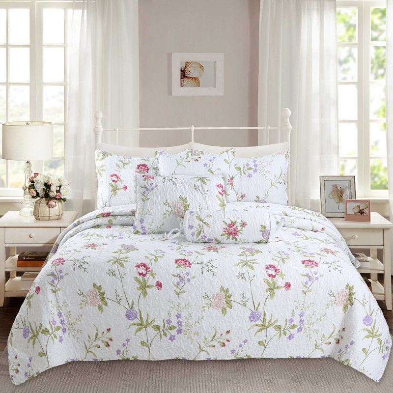 White King Reversible Floral Microfiber Quilt Set