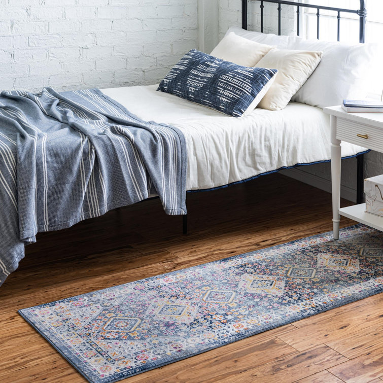 Tapis oriental bleu
