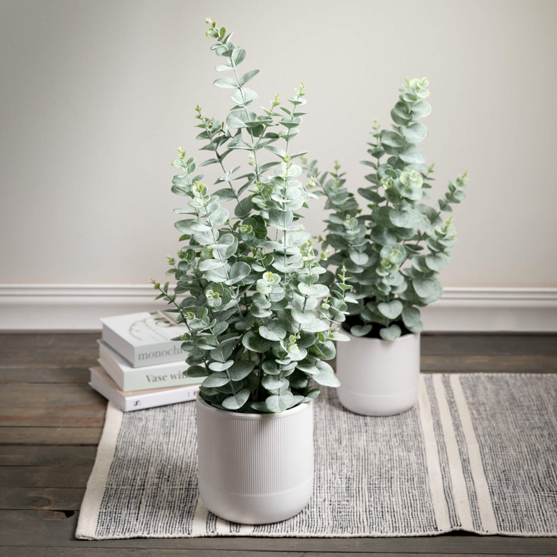 Petit eucalyptus artificiel en pot 27 po; vert