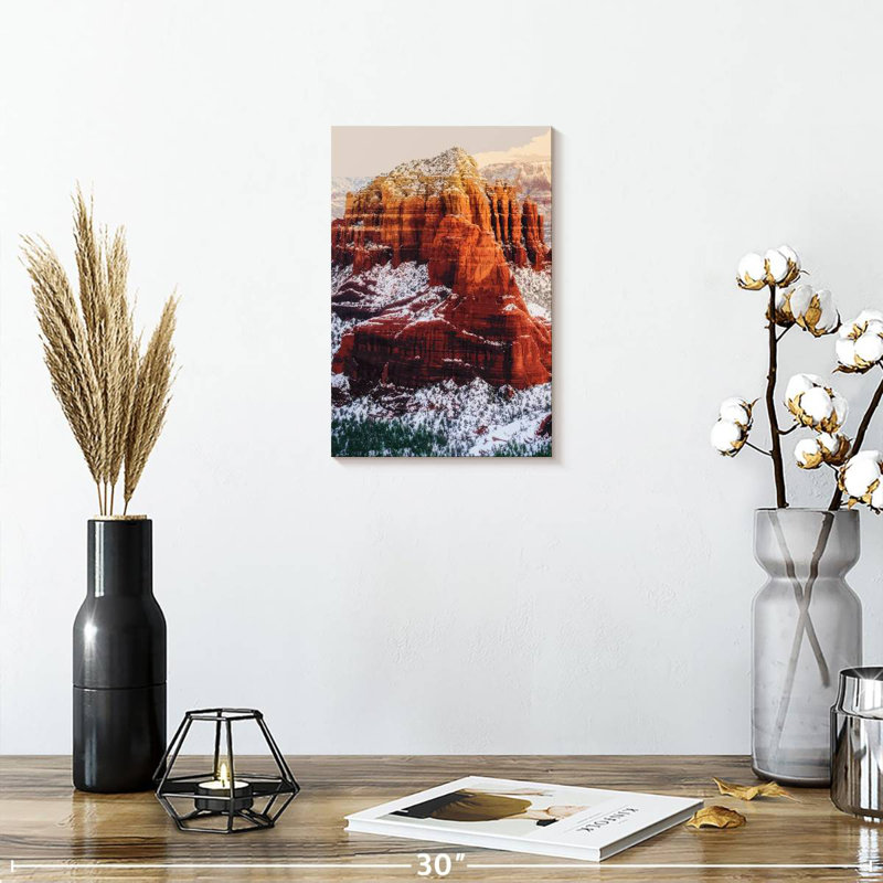 Illustration de neige Alvord Sedona, Arizona, H 12 po x l 8 po