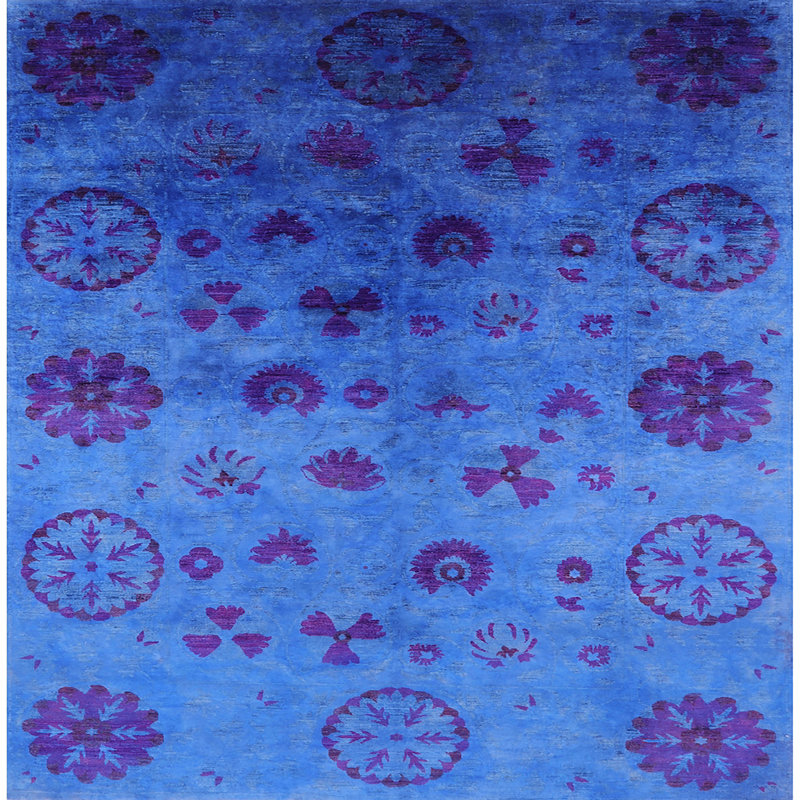 Tapis oriental bleu, Carré 3 pis