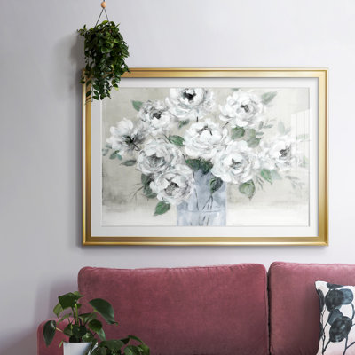 Tender White Roses, reproduction encadrée sur papier