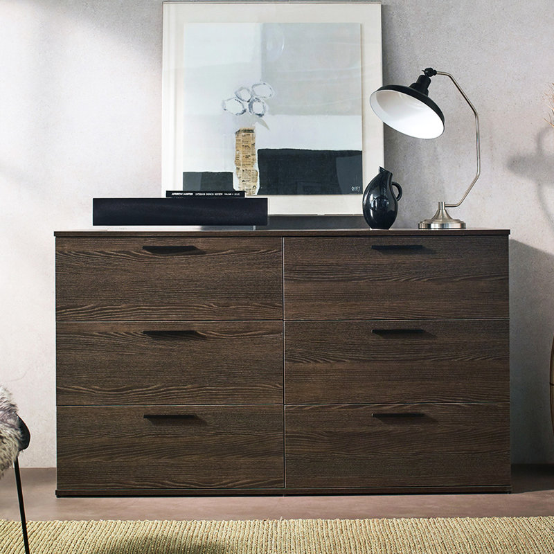 Commode à tiroirs profonds et spacieux pour tout espace