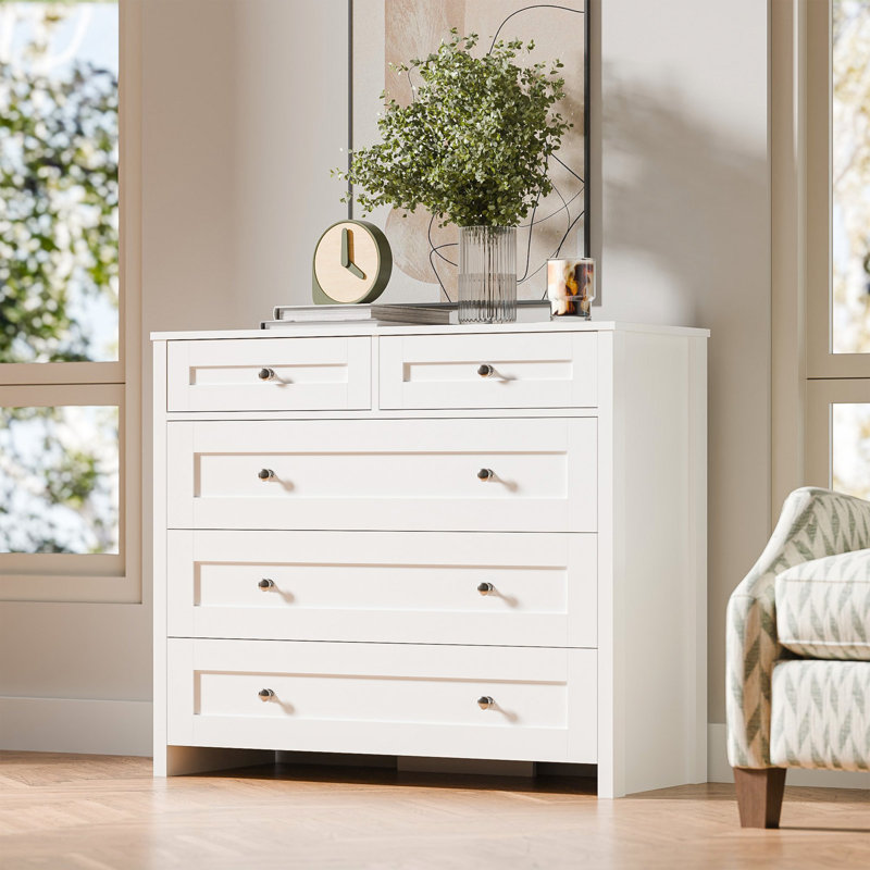 White Chest Of Drawers For Bedroom With 5 Drawers, 39.4" Wood Dresser With Metal Handles, Modern Drawer Dresser For Bedroom, Living Room, Porch