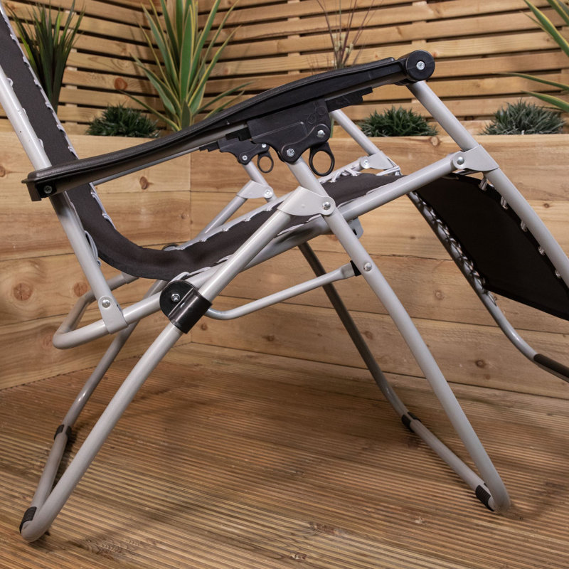 Metal Outdoor Lounge Chair