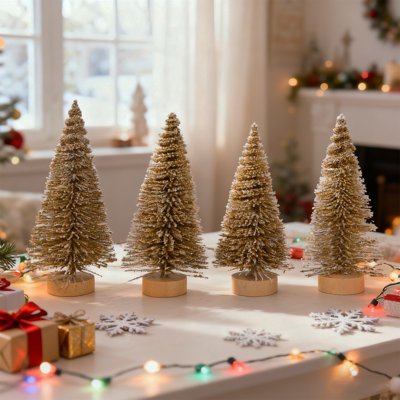 4 pièces de sapins de Noël artificiels en forme de sapin avec une base en bois de pin pour la maison