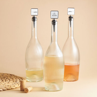 Wine Pourer