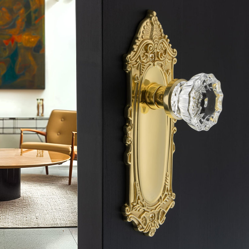 Victorian Plate with Crystal Door Knob, Satin Nickel