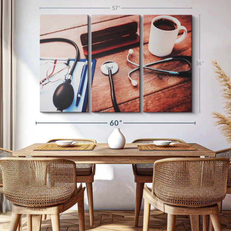 «Holiday», impression sur toile «Holiday Doctor», H 36 po x l 57 po x P 1,25 po