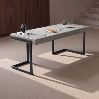 Bureau italien minimaliste