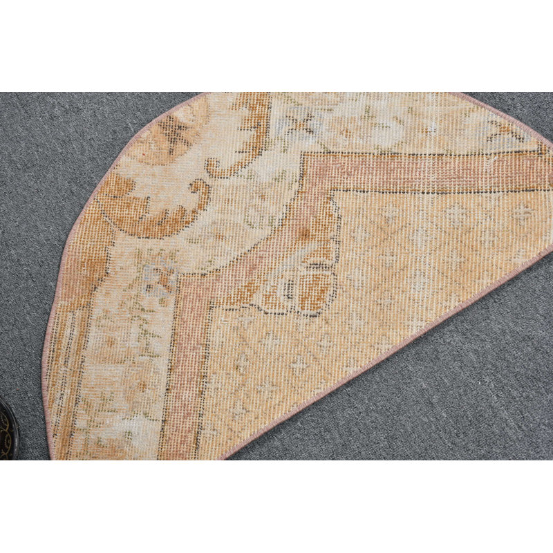 Vintage Beige Half Circle Turkish Rug Ideal For Enhancing the Aesthetic of Entryways Beige/Pink