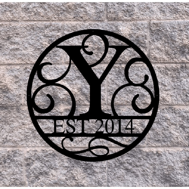 Traditional Abstract Wall Decor on Metal, 18" H x 18" W x 0.25" D, Yes