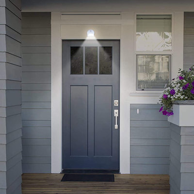 Energizer Battery Operated Motion Sensing LED Over-the-Door Light