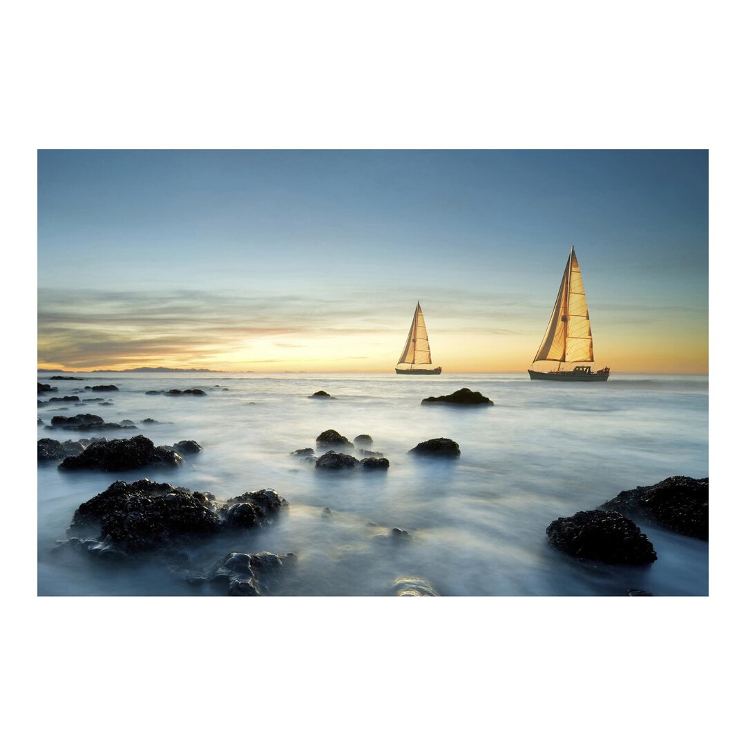 Strukturierte Fototapete Sailboats in the Ocean 2,55 m x 384 cm