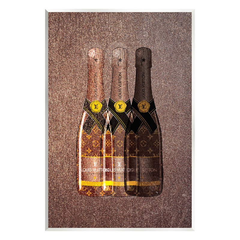 Art mural abstrait sur bouteilles de vin brun par Martina Pavlova, H 15 po x l 10 po