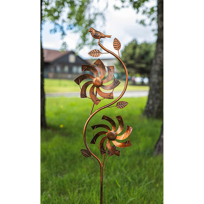 Anchukaitis Metal Garden Statue