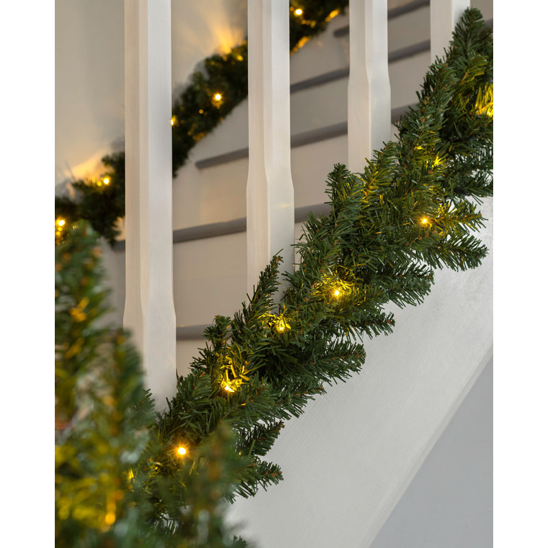 1645.92cm Lighted Garland with Lights