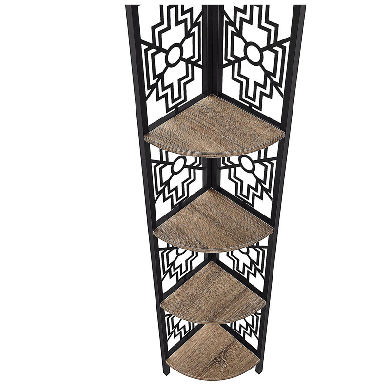 Quatre tablettes d'angle à quatre couches, des tablettes en bois beige et une structure en métal noir, convenant à un usage au bureau