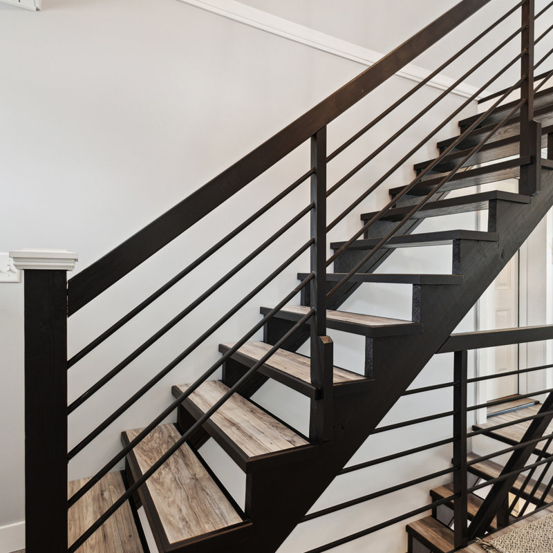 Rampe d'escalier moderne en bois