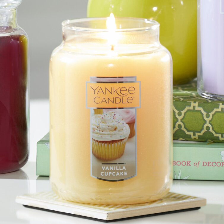 YANKEE CANDLE Vanilla Cupcake Scented Jar Candle & Reviews