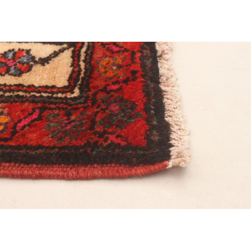 Tapis rouge Magnes 5 pi 2 po x 10 pi 4 po
