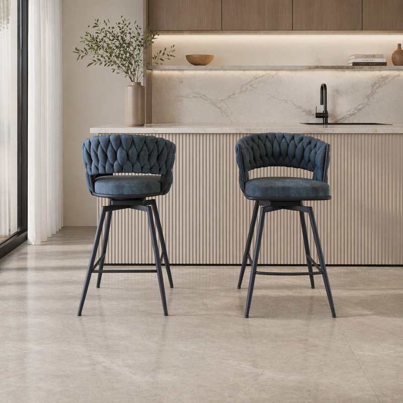 Ensemble de 2 tabourets de bar pivotants en suède de 26 pouces avec pieds noirs et repose-pieds pour îlots de cuisine et barres (bleu)