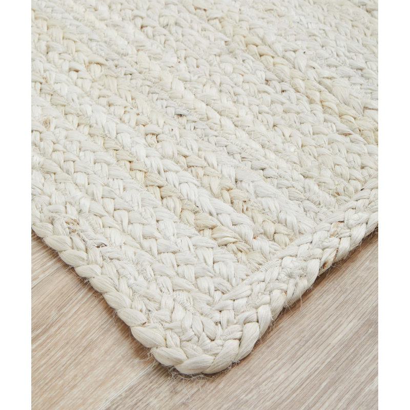 Anguila Hand Woven Indoor / Outdoor Area Rug, Rectangle 6'7" x 9'6"