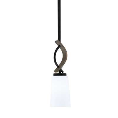 Suspension Monterey Stem Mini présentée en noir mat et métal peint imitation bois avec verre ambré dégradé de 12,7 cm (L) x 24,8 cm (H).