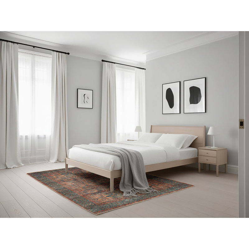 Varna Oriental Indoor Rug, Rectangle 5' x 7'