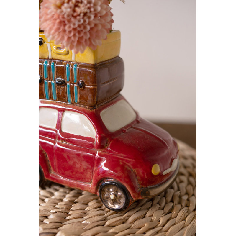 Voiture rouge en céramique avec porte-bagage