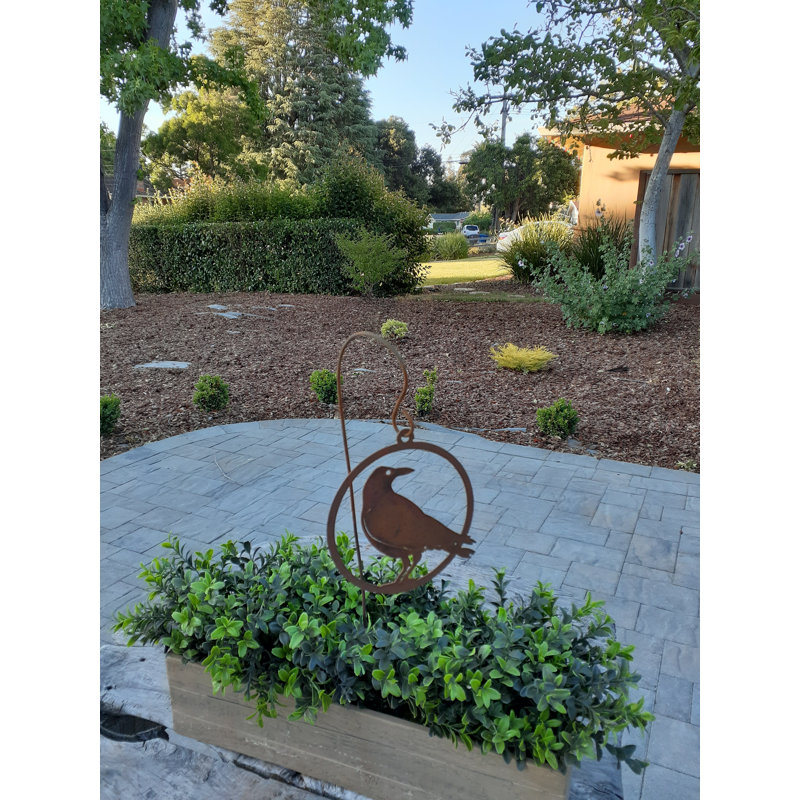 Piquet de jardin en métal rustique