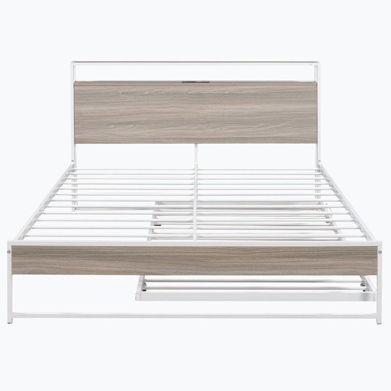 Modern Design Modern Metal Platform Bed Frame With Bed, Queen, White