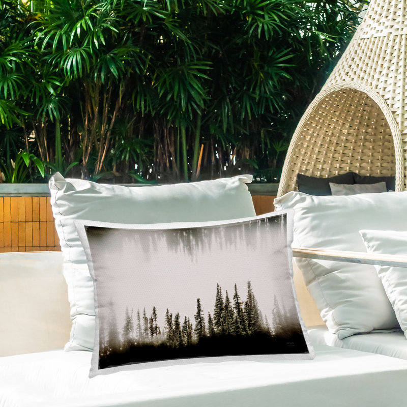 Coussin d'extérieur Waterwood Tree Composition par Nathan Larson