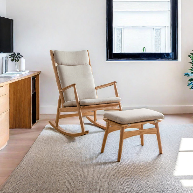 Chaise berçante en bois massif