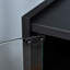 Armoire multimédia à 5 niveaux avec tablettes réglables à 3 niveaux, portes en verre trempé et gestion des câbles, noir vieilli