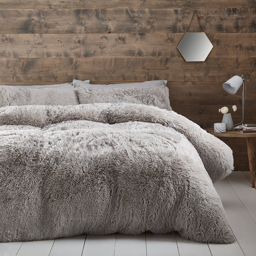 Cuddly Faux Fur Duvet Cover Set with Pillowcases