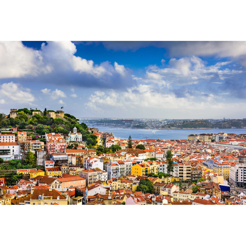 «Lisbon Skyline» - Photographie sur toile tendue, L 12 po x H 8 po