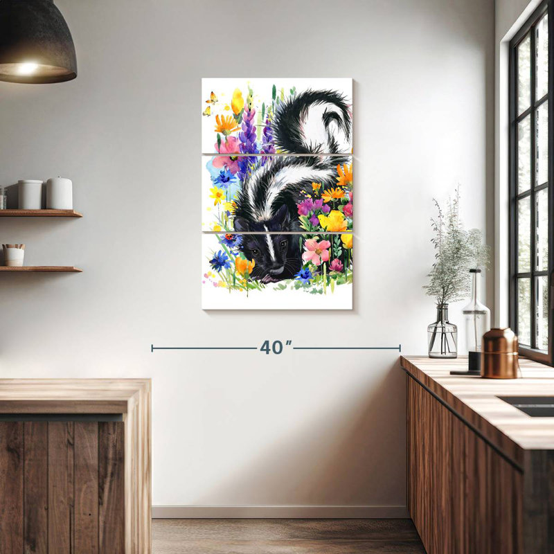 Brampt Floral Skunk, 38" H x 24" W