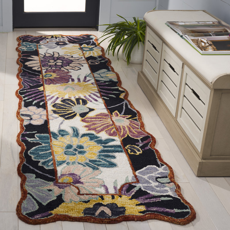 Jaiprkesh Hand Tufted Wool/Cotton Floral Rug in Black/Ivory, Runner 2'3" x 8'